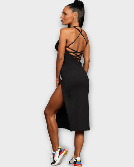 Rochie elegantă - Ea le poate face pe amândouă - neagră