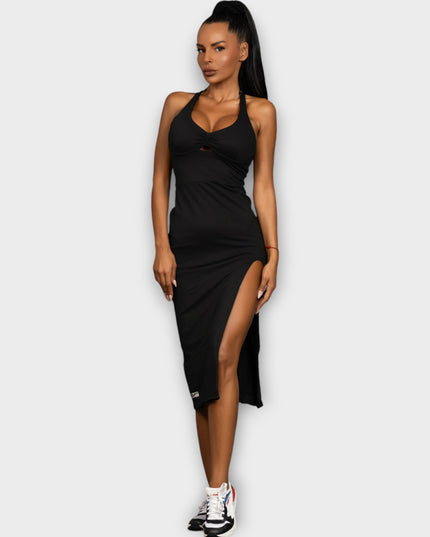 Rochie elegantă - Ea le poate face pe amândouă - neagră